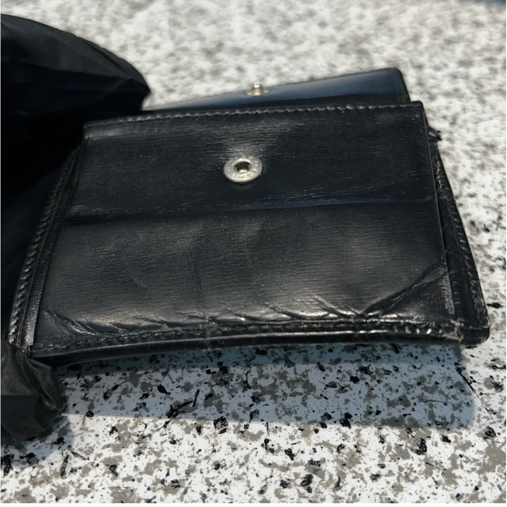 Gucci Wallet Purse Bifold Black  💯 % Authentic